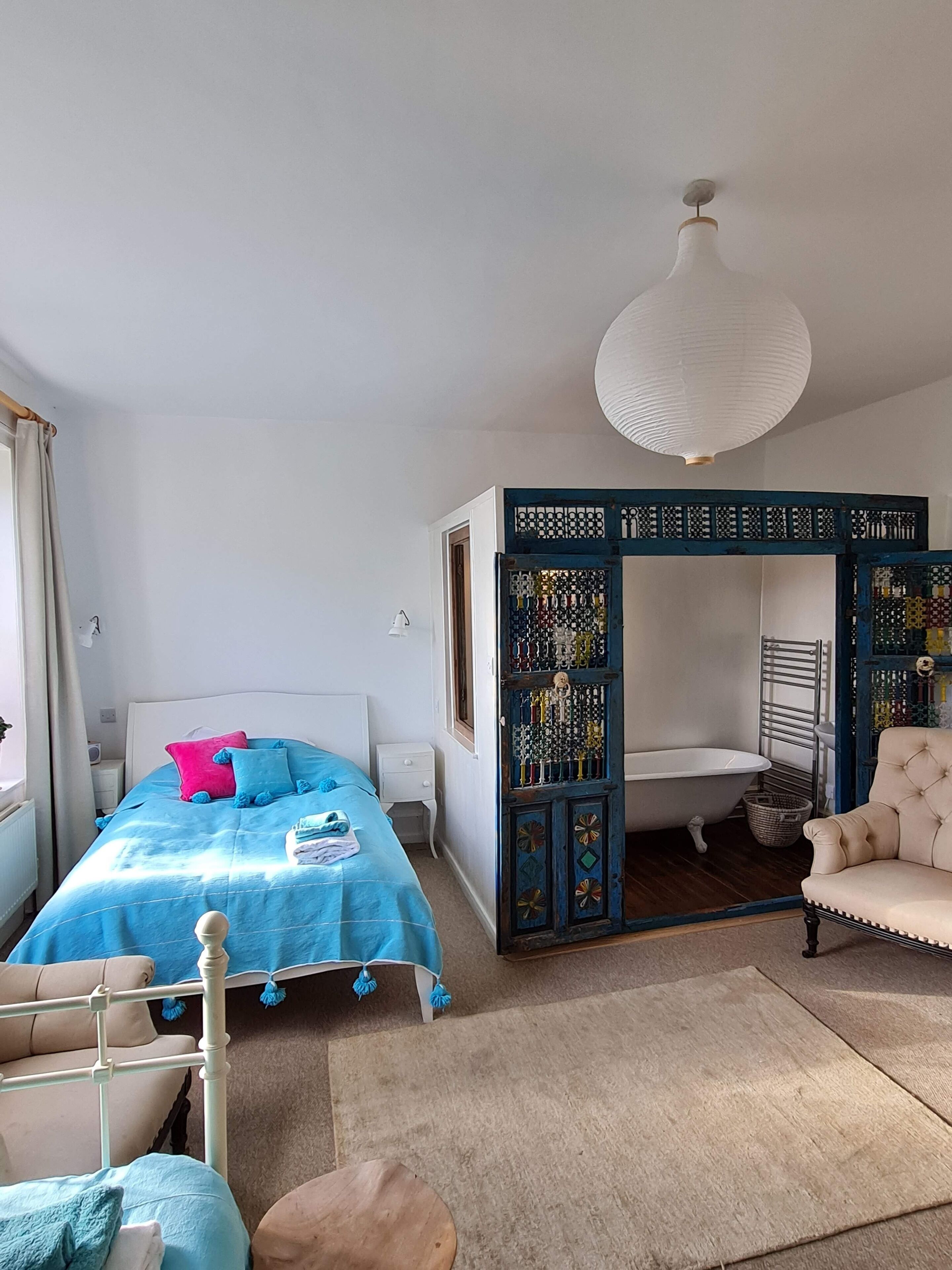 Habitación Grand con 1 cama doble o 2 individuales | Sábanas de algodón egipcio y ropa de cama de alta calidad
