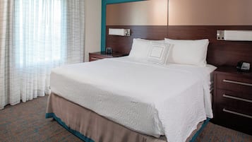Premium bedding, in-room safe, desk, laptop workspace