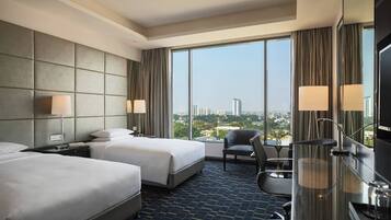 Room, 2 Twin Beds, Non Smoking | 1 bedroom, Egyptian cotton sheets, premium bedding, minibar