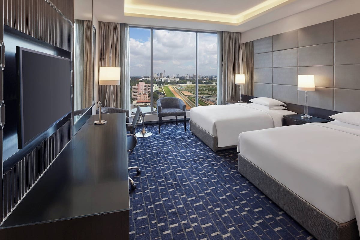 1 bedroom, Egyptian cotton sheets, premium bedding, minibar