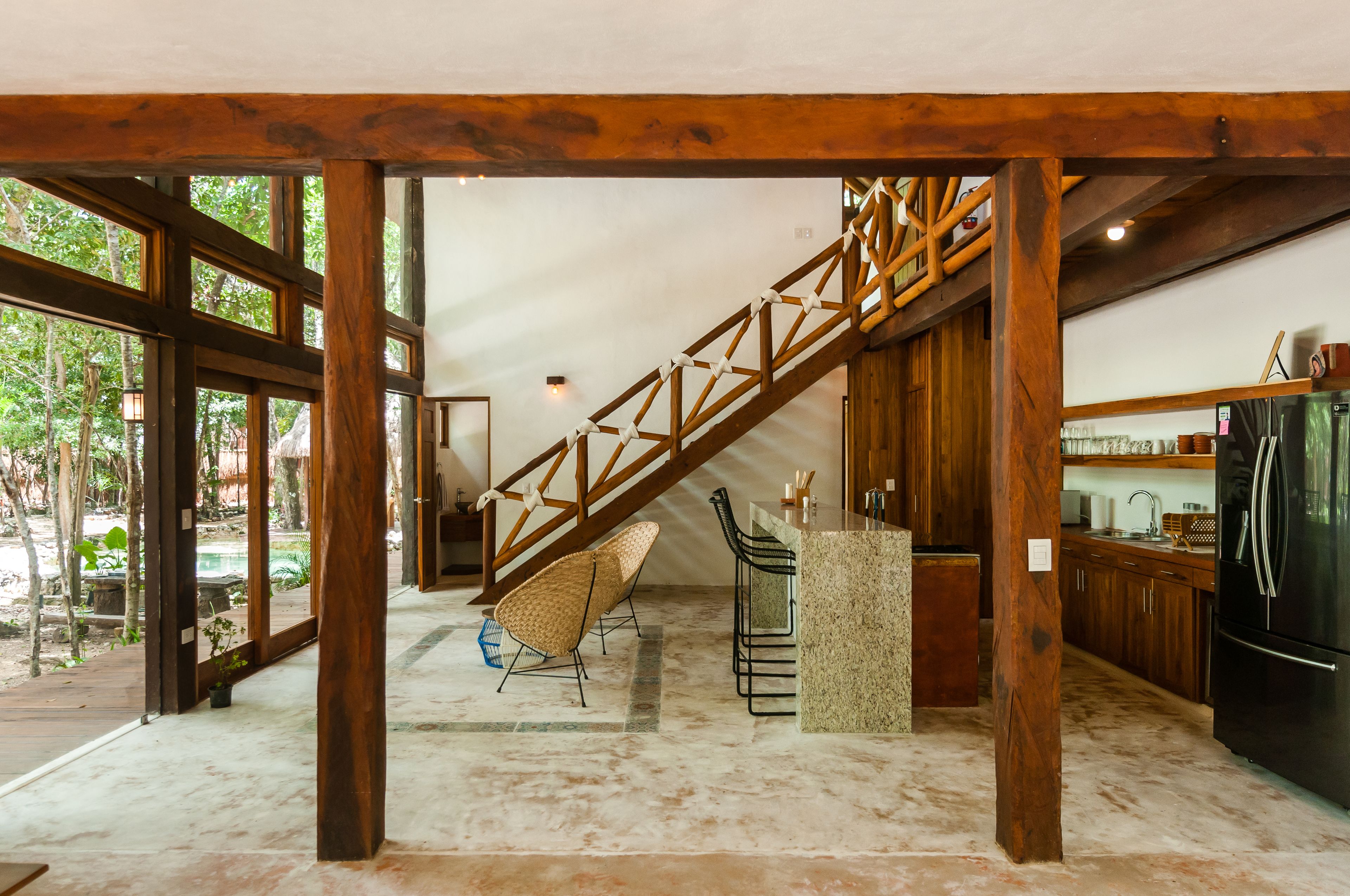 Biệt thự tiện nghi đơn giản, 3 phòng ngủ, bếp | Phòng khách | TV màn hình phẳng 