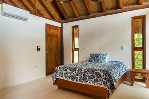 Comfort-Villa, 3 Schlafzimmer, Küche | 3 Schlafzimmer, kostenloses WLAN, Bettwäsche