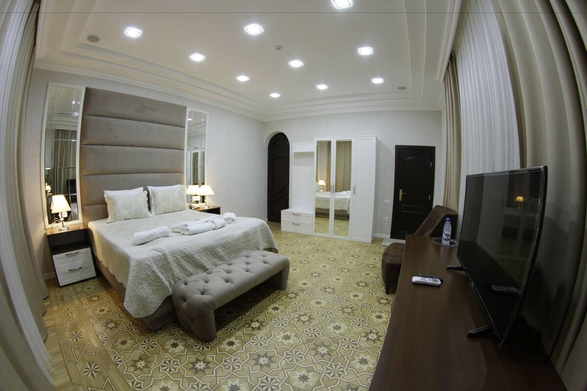 Soundproofing, iron/ironing board, free WiFi