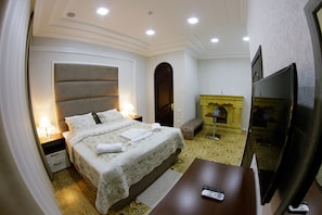 Soundproofing, iron/ironing board, free WiFi