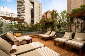 Outdoor pool - Hotel Fasano Belo Horizonte (Belo Horizonte)