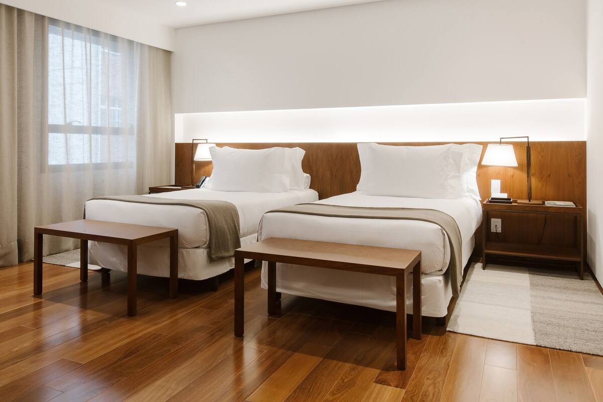 superior room, 2 single beds | 1 bedroom, minibar, in-room safe, desk