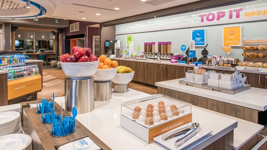 Tru by Hilton Fayetteville I-95, NC