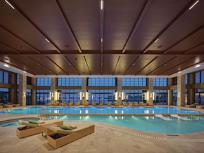 Indoor pool - Hilton Wen'an (Langfang)