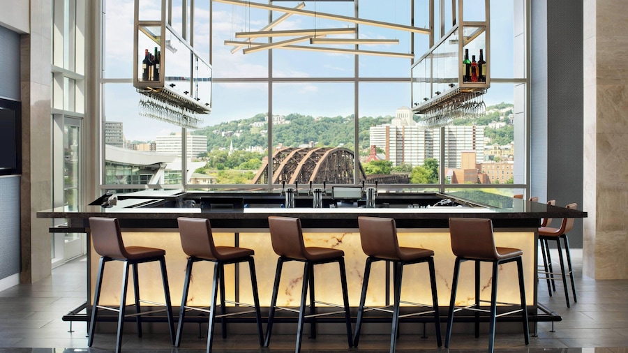 AC Hotel Pittsburgh Downtown