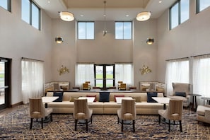 Lobby - Homewood Suites by Hilton Albany Crossgates Mall, NY (Albany)