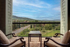 Property grounds - HM5B | Steps from Mountain Village | Beautiful Valley View | Winter Shuttle (Steamboat Springs)