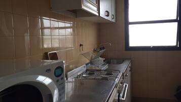 Toetasjesleilighet, 1 soverom | Eget kjøkken | Kjøleskap, mikrobølgeovn, ovn og kokeplater