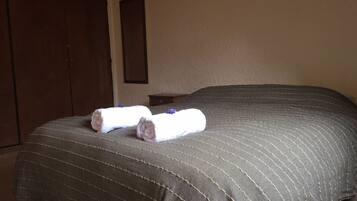 Toetasjesleilighet, 1 soverom | 1 soverom, barnesenger (inkludert), wi-fi (inkludert) og sengetøy