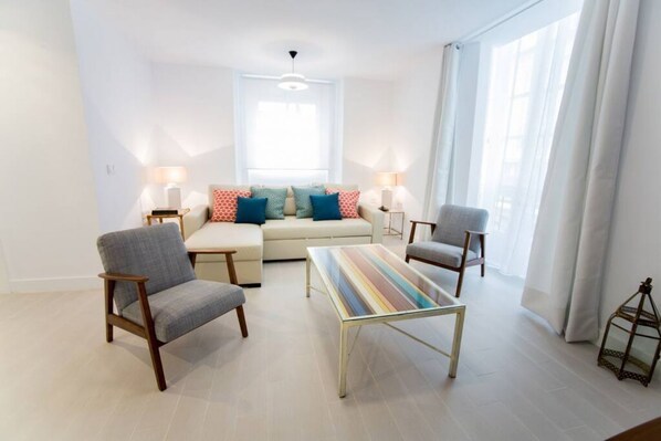 TV - Apartamento Rosario 49 (Cádiz)