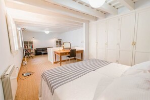 1 室のベッドルーム、WiFi、ベッドシーツ