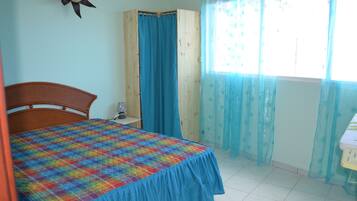 3 Schlafzimmer, Bügeleisen/Bügelbrett, Reisekinderbett, kostenloses WLAN