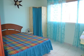 3 bedrooms, iron/ironing board, travel cot, free WiFi
