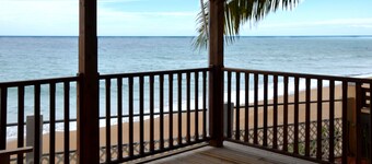 Escape with the sound of the waves