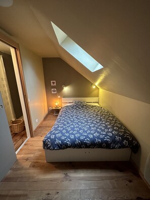 2 Schlafzimmer, Bügeleisen/Bügelbrett, WLAN, Bettwäsche