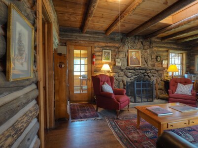 Maccracken Stead -- Ev #3259 2 Bedroom Cabin by RedAwning