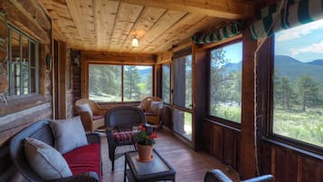 Cabin, 2 Bedrooms | Terrace/patio