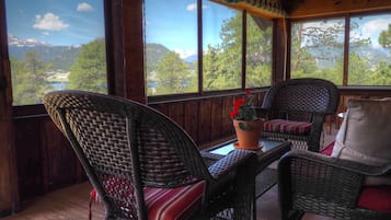 Cabin, 2 Bedrooms | Interior