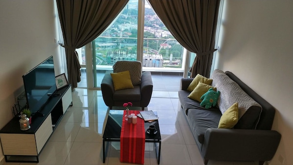 Télévision à écran plat