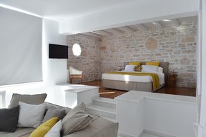 Iron/ironing board, free WiFi, bed sheets - Aelya (Paros)