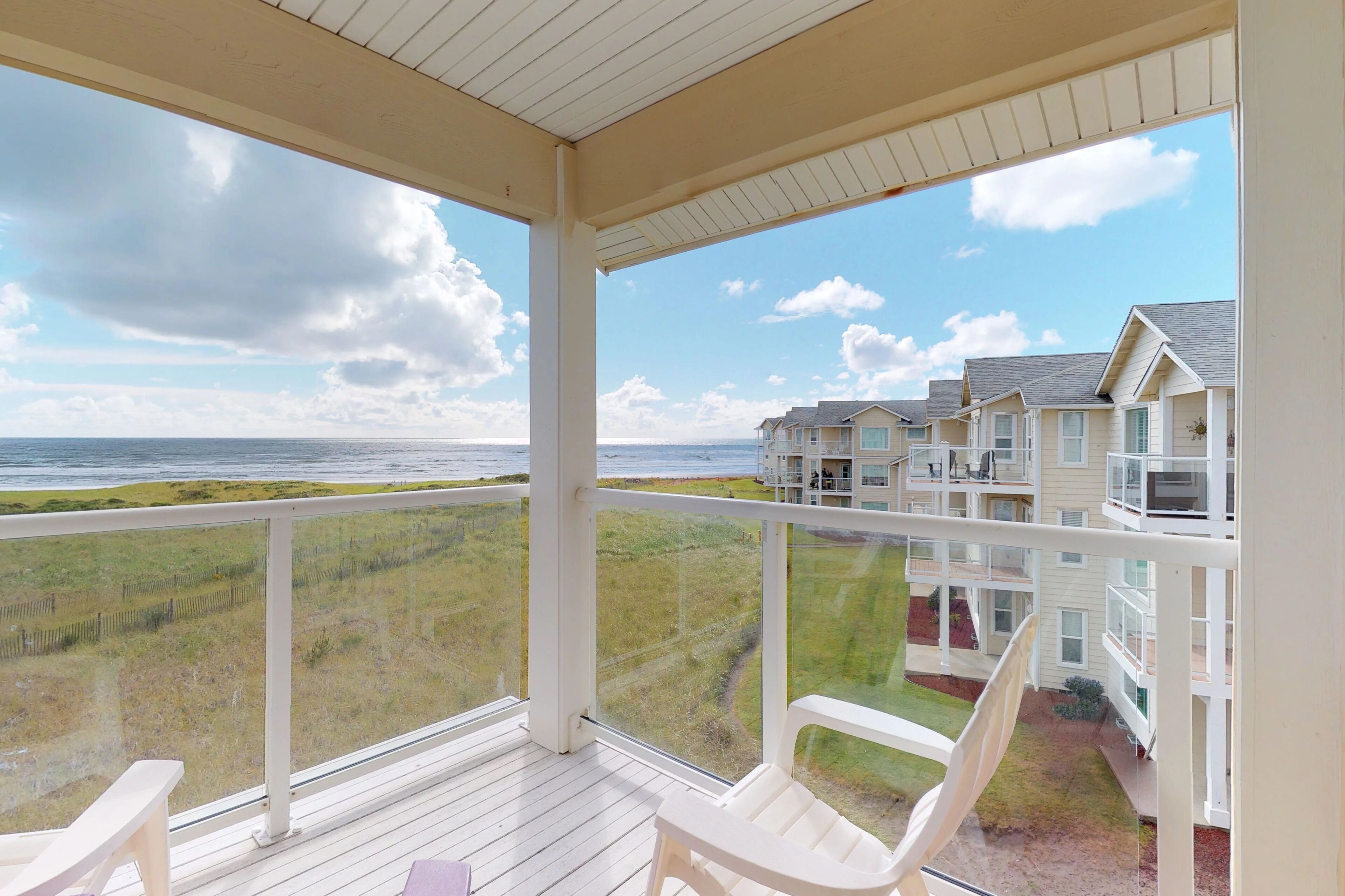 Dog-friendly oceanfront condo with washer/dryer, high-speed WiFi, & ocean views