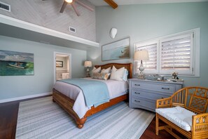 5 bedrooms, iron/ironing board, free WiFi, bed sheets - 5BR/4BA House-Sleeps 8! Walk to North Beach.  Amenity access included (Seabrook Island)