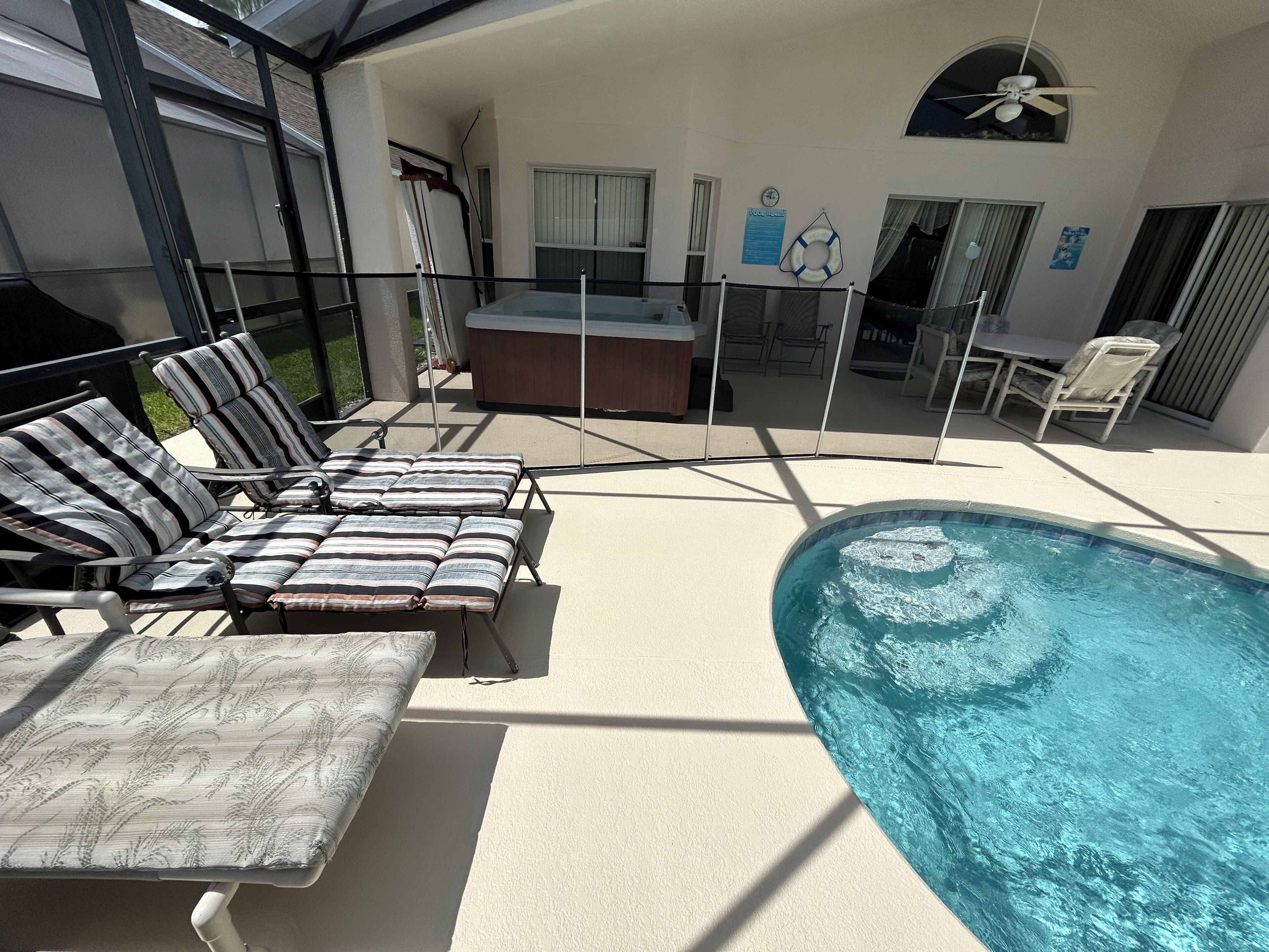 Piscine extérieure, piscine chauffée