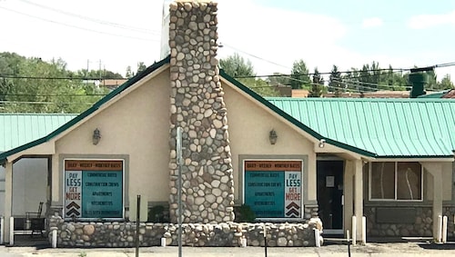 Economy Guest Village Rock Springs near I 80