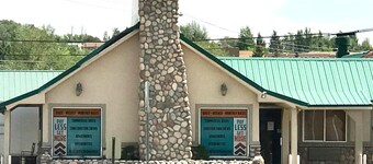 Economy Guest Village Rock Springs near I 80