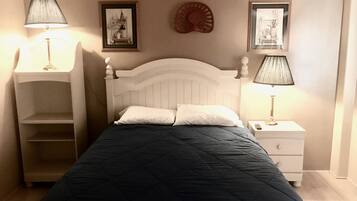 Signature Apartment, 2 Queen Beds, Non Smoking | Individually furnished, free WiFi, bed sheets