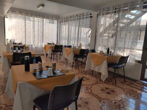 Restaurant - Hotel Pulmahue (Copiapó)
