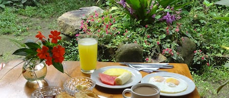 Colazione completa inclusa, servita tutte le mattine 