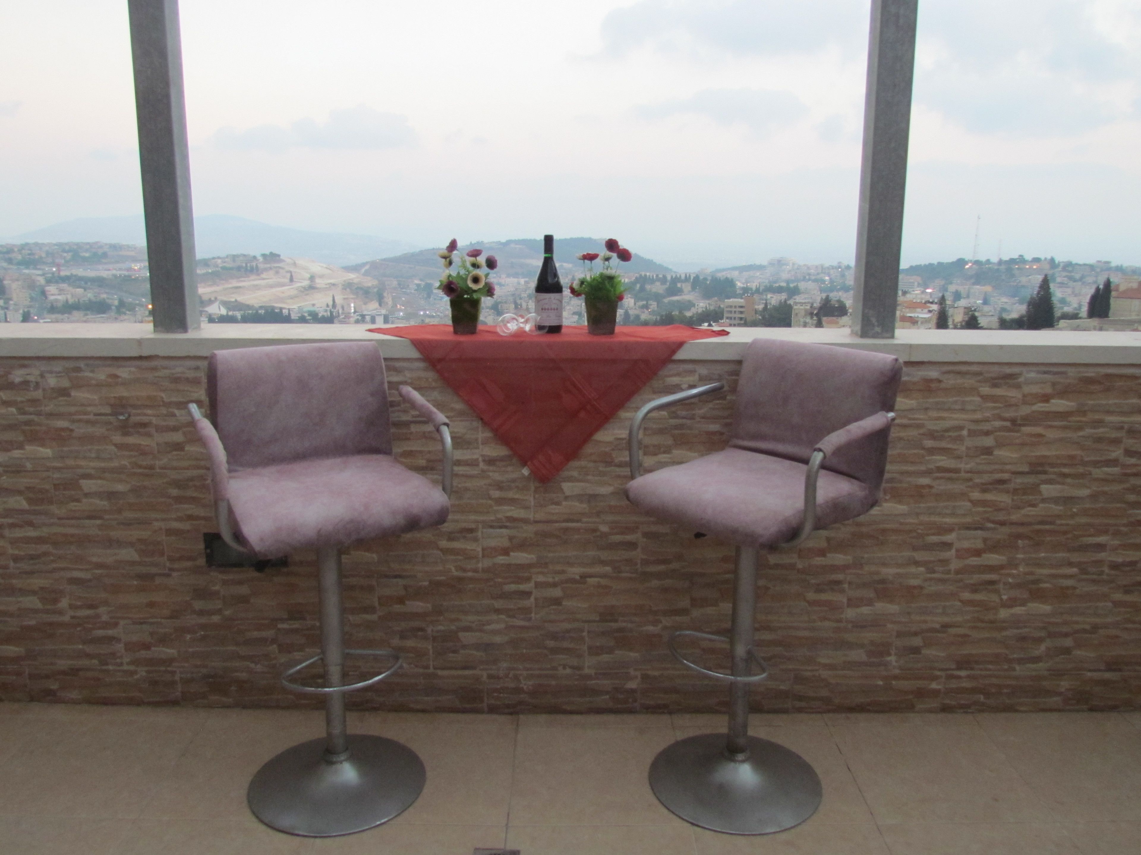 Pemandangan dari hartanah