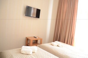 Bureau, Wi-Fi gratuit, draps fournis