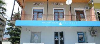 Canyon Hotel