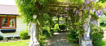 Handywater Cottage B&B