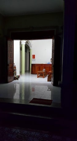 Property entrance. Hoa Chau