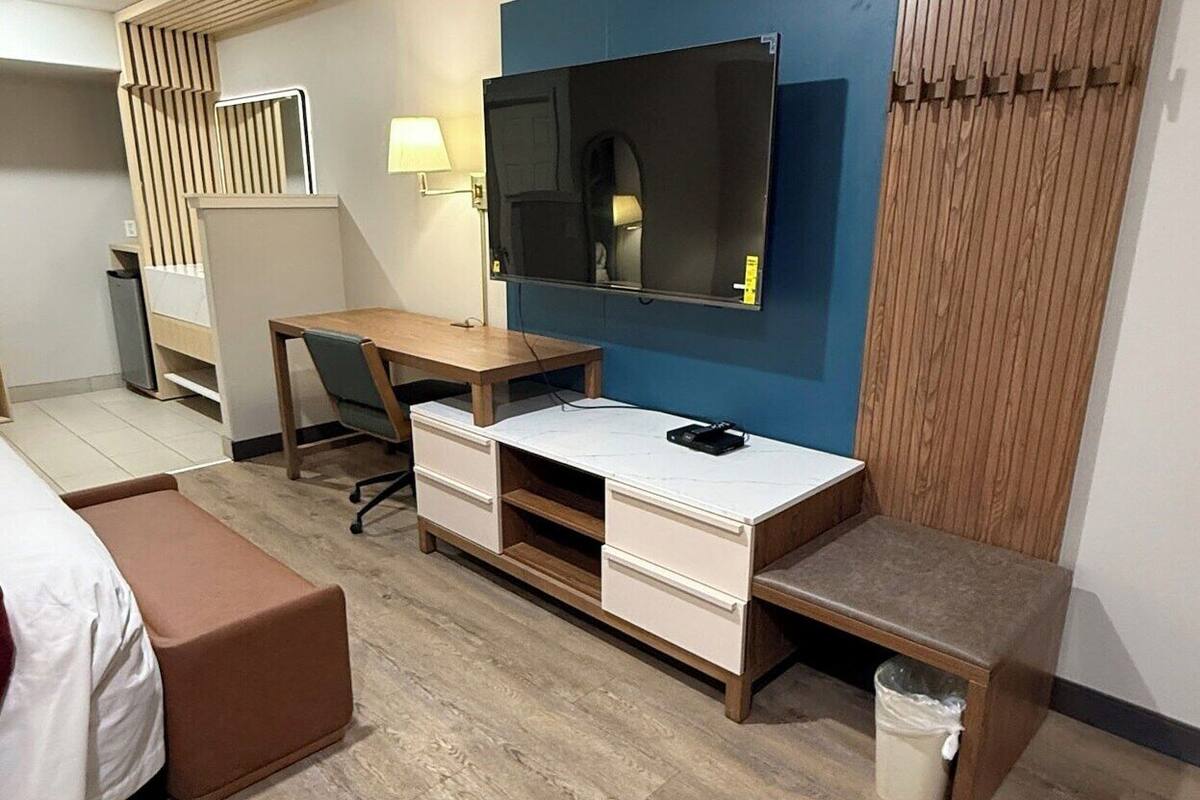Bureau, rideaux d’obscurcissement, accès au Wi-Fi (inclus)