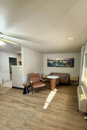 Desk, blackout drapes, free WiFi, bed sheets