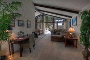 Interior - Blue Laulea - Great Home With a Hot Tub (Incline Village)