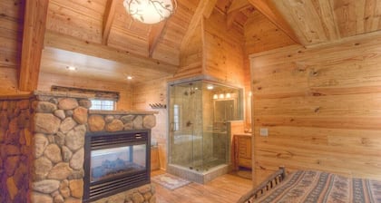 Luxury hirsimökki lähellä Heavenly w / Hot Tub (HCH0847)