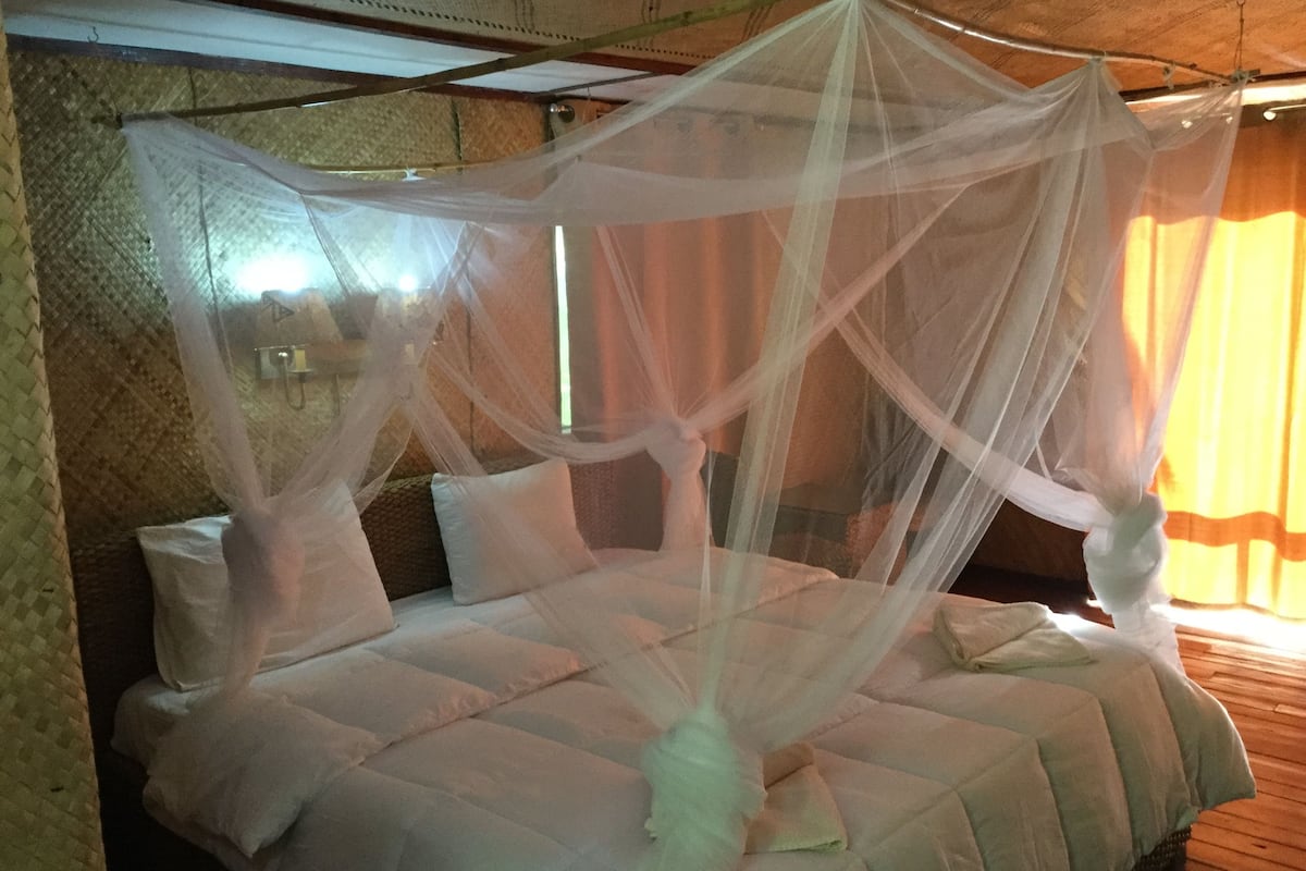 Doppia Romantica, 1 letto king, vista oceano, fronte oceano | Con stile personalizzato, lenzuola