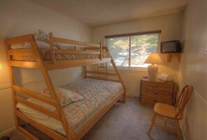 2 chambres, Wi-Fi gratuit, draps fournis