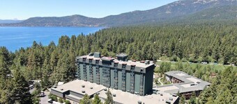 Tall Pines Retreat - Comm Pool & Hot tub (FPC1053)