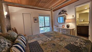 4 bedrooms, free WiFi, bed sheets