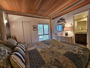 4 bedrooms, free WiFi, bed sheets